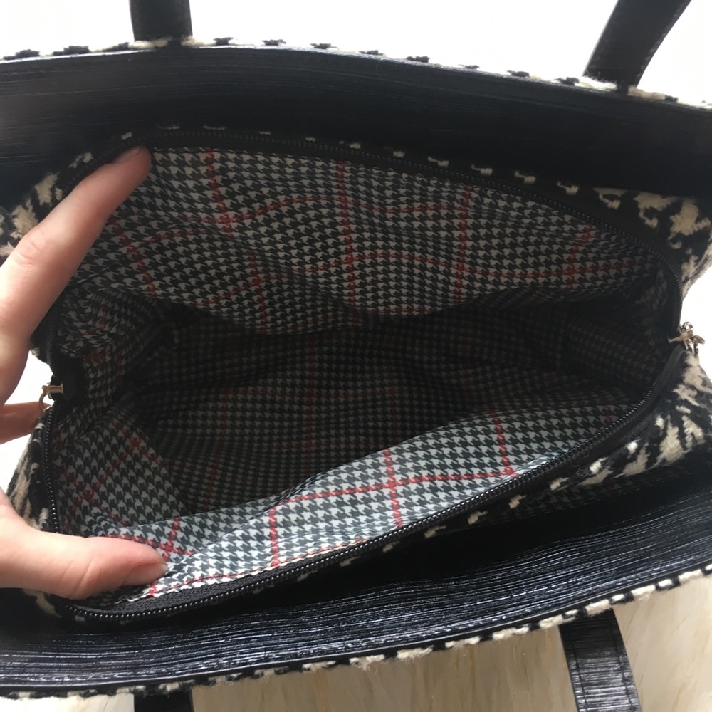 Maxx New York Black and White Handle Bag - Picture 6 of 7